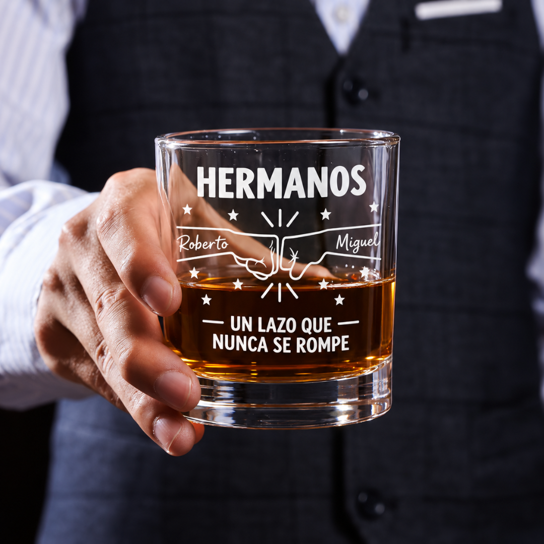 Vaso de Whisky Personalizado para Hermanos con Nombres – Regalo Especial